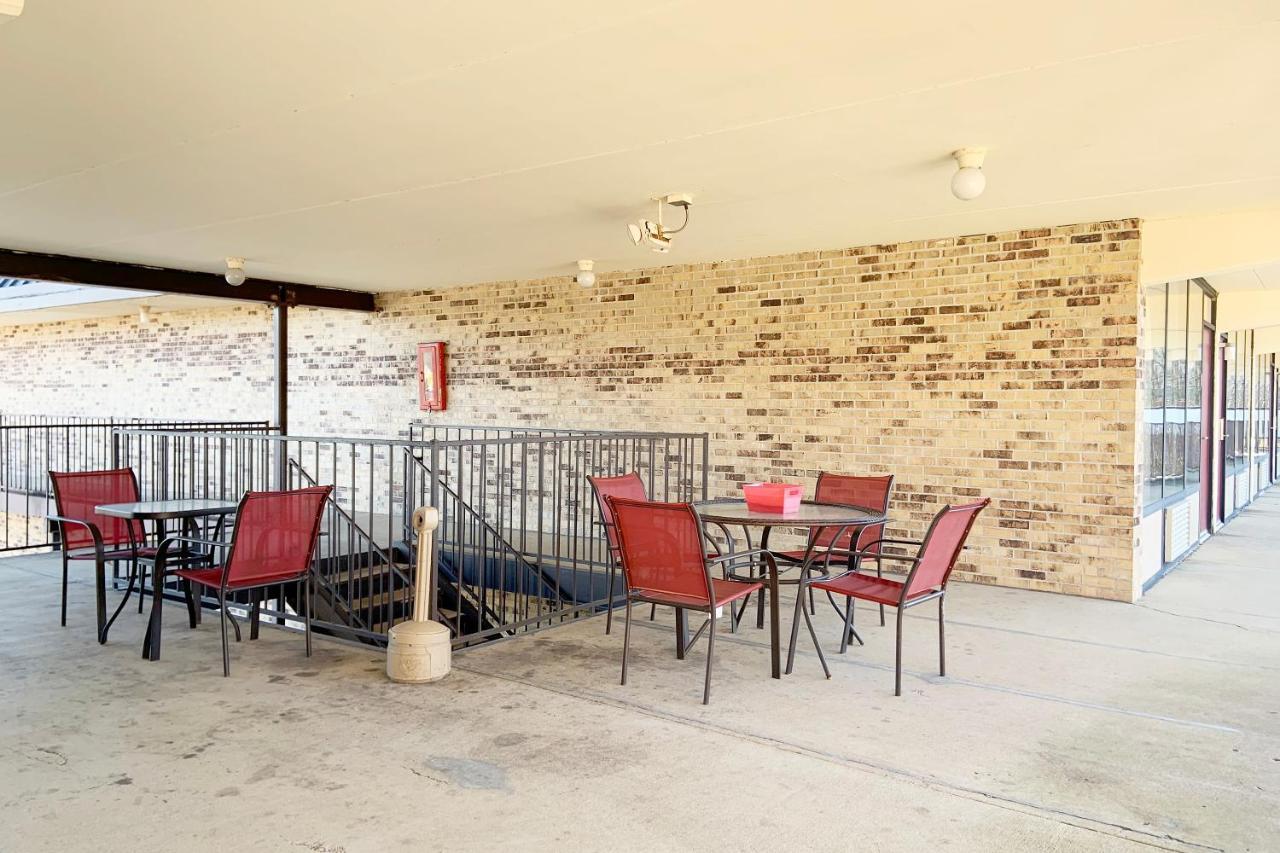 Paris Inn And Suites Екстер'єр фото
