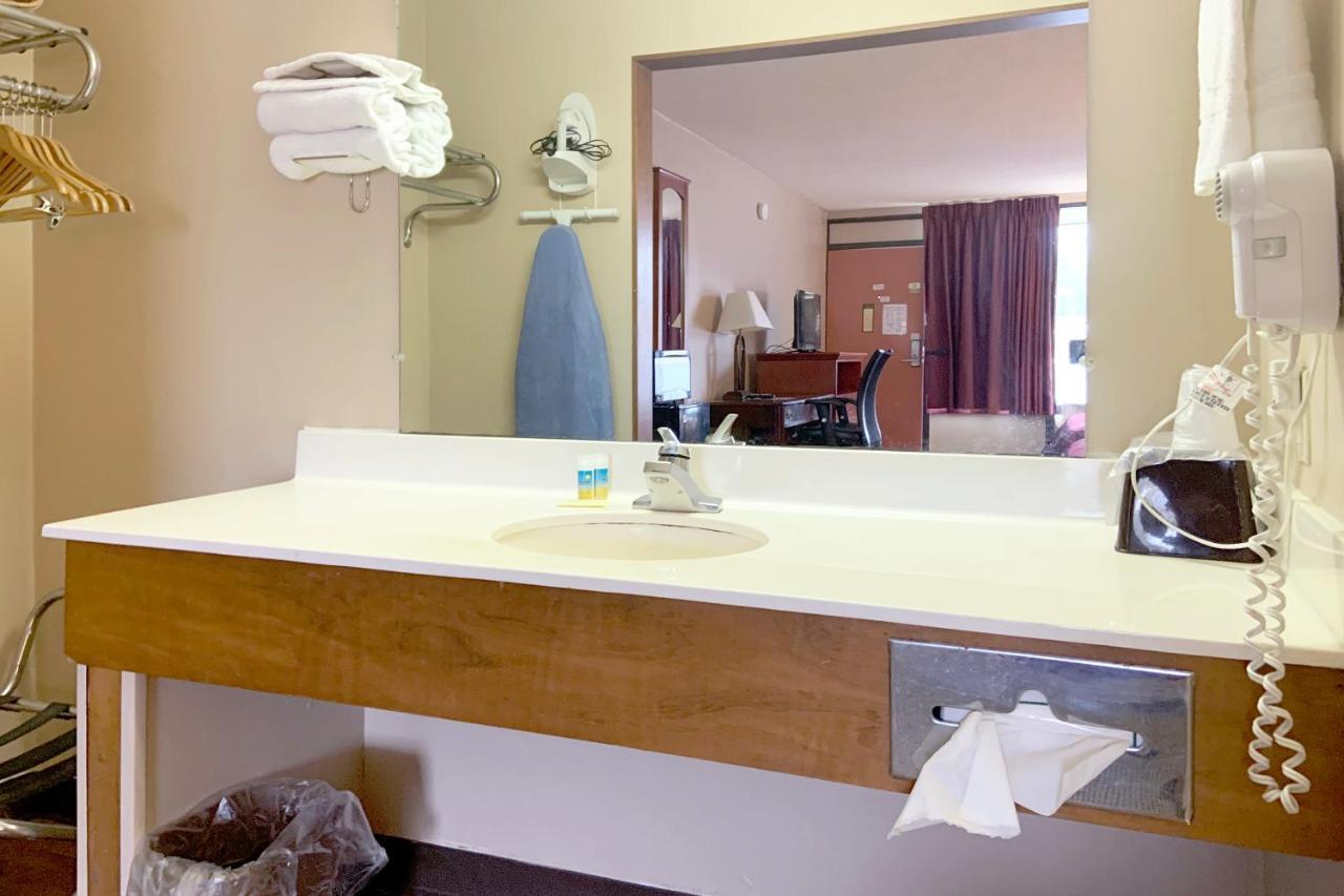 Paris Inn And Suites Екстер'єр фото